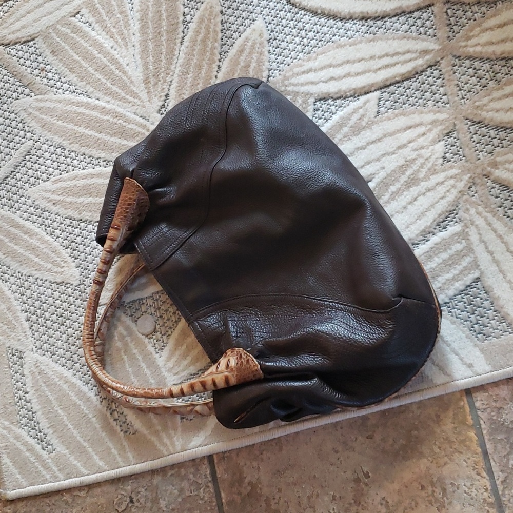 Fendi large spy leather bag - Picture 11 of 13